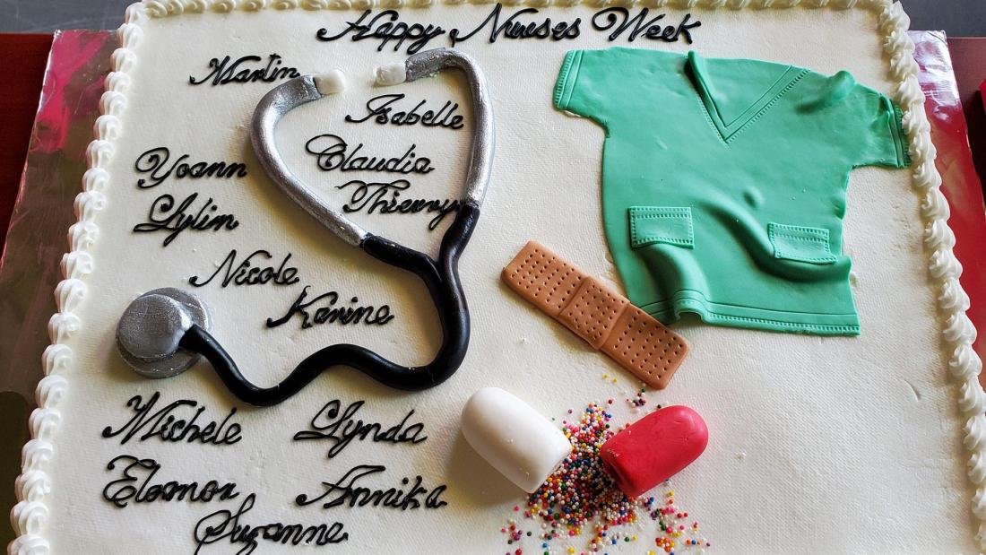 Cake with names of nurses